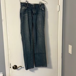 Woman’s Straight Leg Jeans